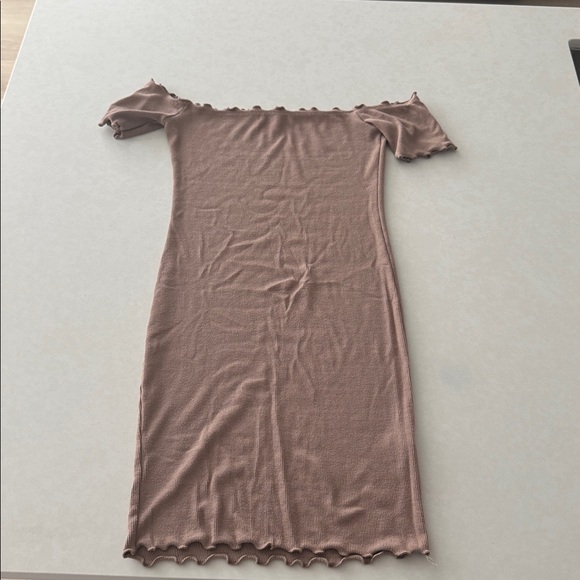 Heart Hips Taupe Ruffled Top - Picture 1 of 3